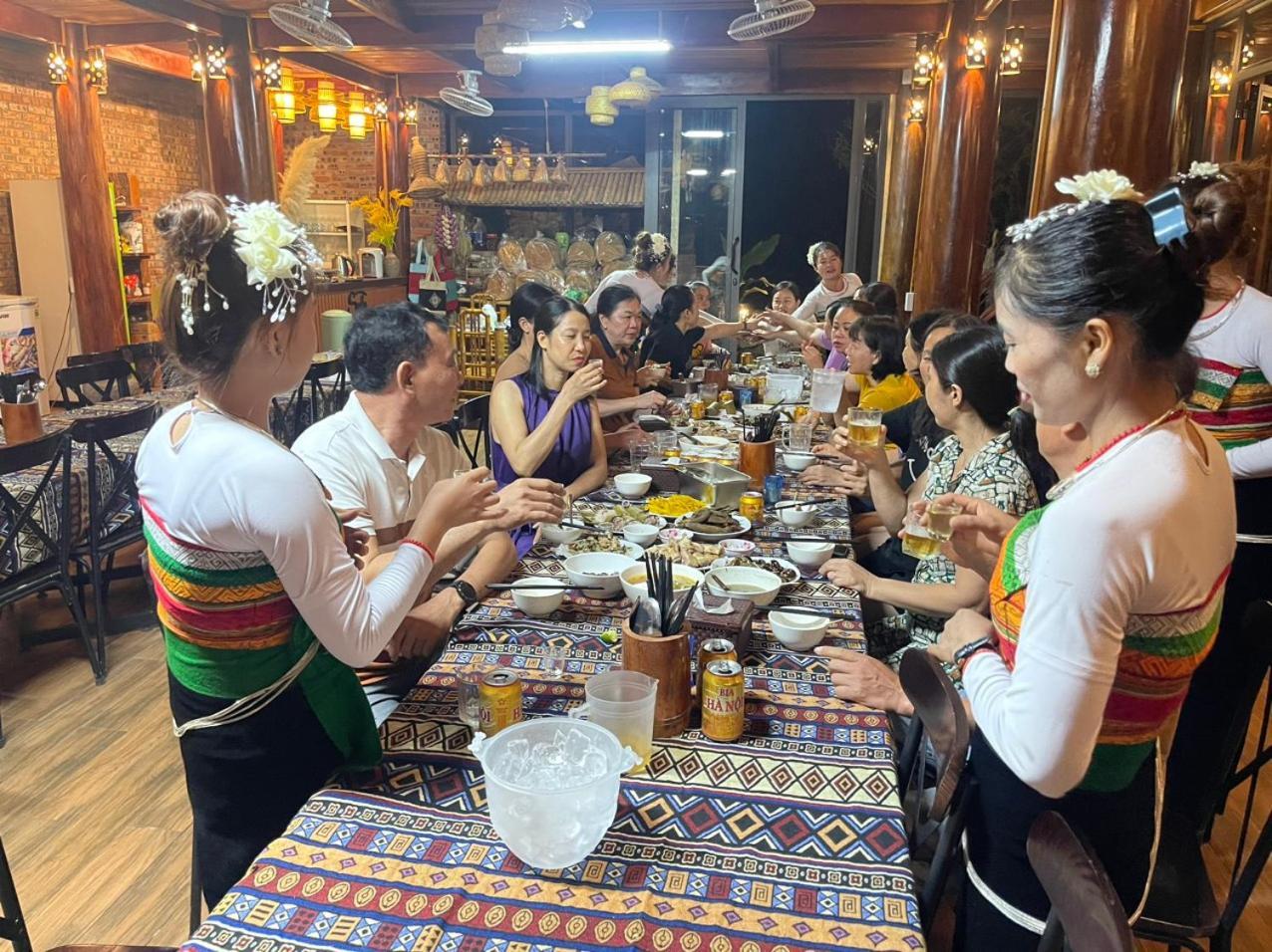 Pu Luong Sala Homestay Huong Ba Thuoc Esterno foto