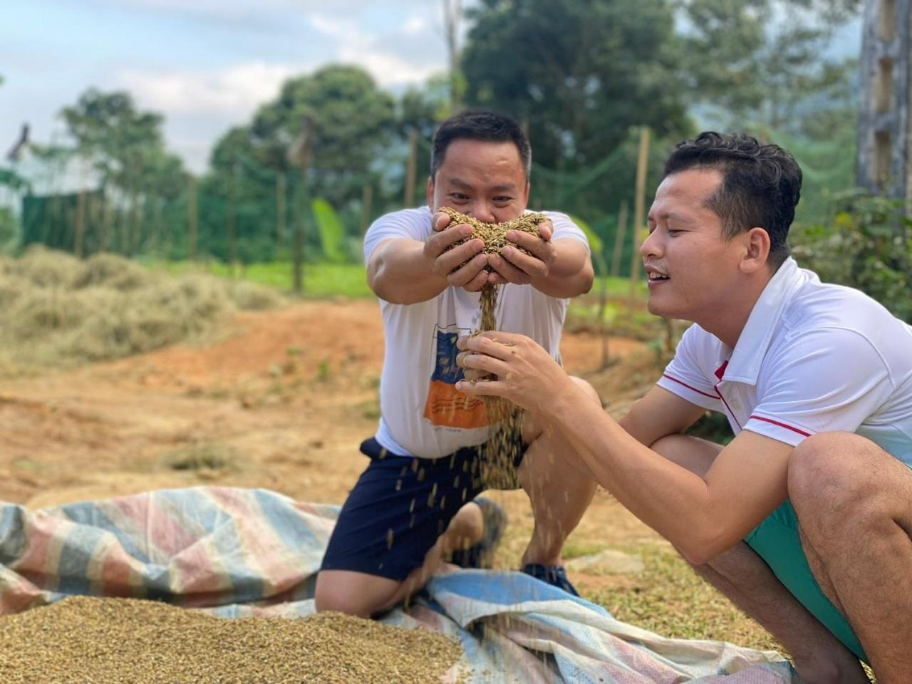 Pu Luong Sala Homestay Huong Ba Thuoc Esterno foto